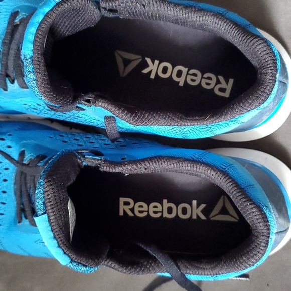 Reebok Sneakers (size 7) - Picture 7 of 7
